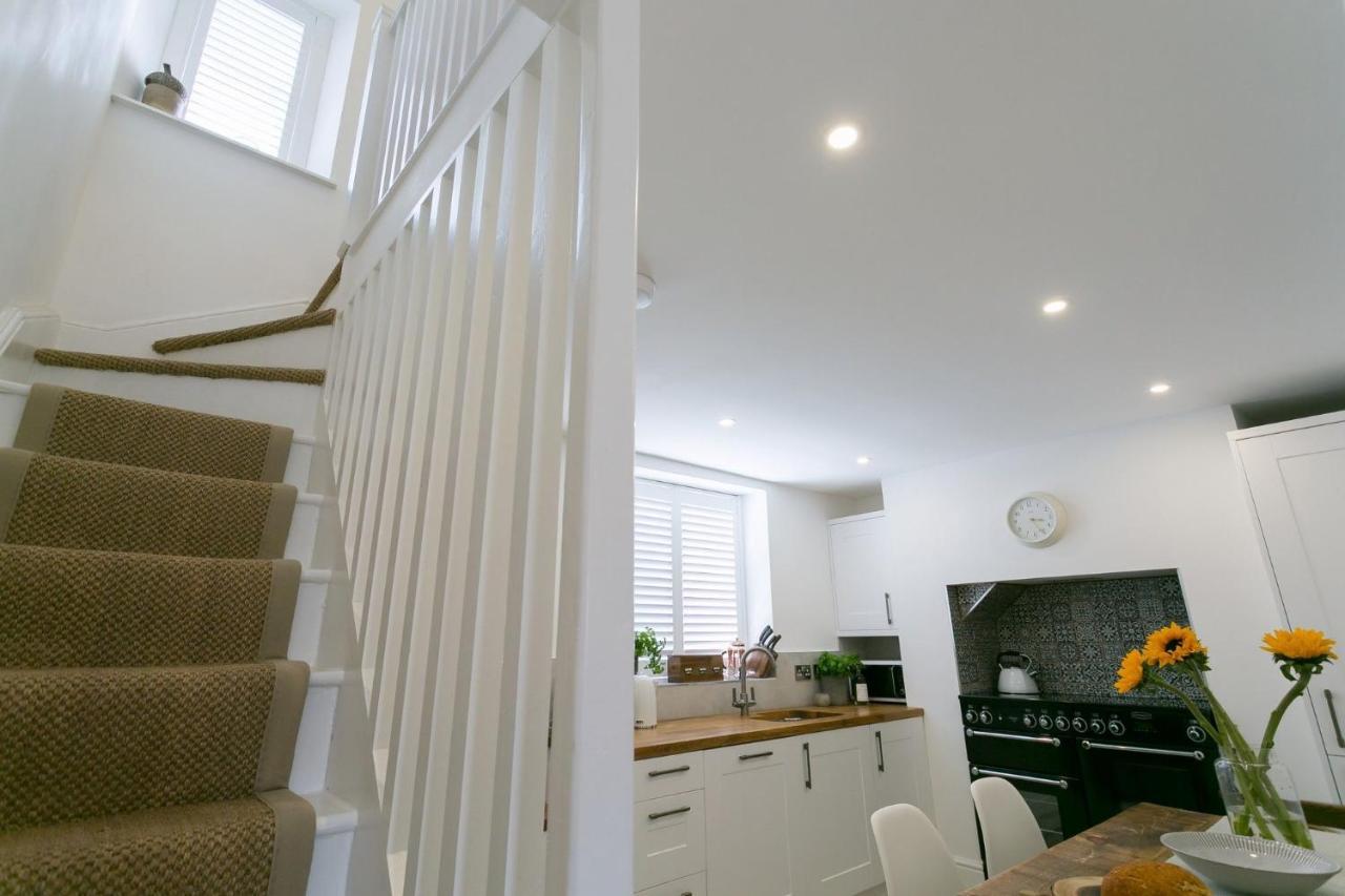 Shell Cottage Menai Bridge Exterior photo